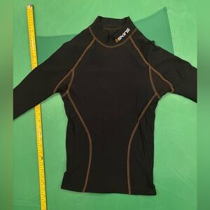 SKINS long sleeve top and tights
